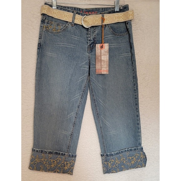 d. jeans Denim - d. jeans Light Blue Cropped Jeans with Cream Embroidered Cuff and Belt